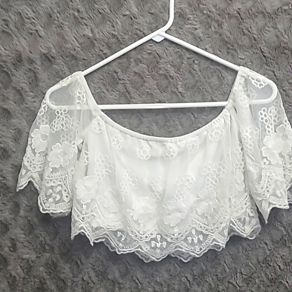 Lace Crop Top White Size Small Off Shoulder Bohemian Look